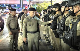 Bangkok police in city centre security sweep following US and Japanese Embassy advisories to tourists